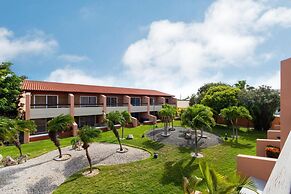 2br2 5BA Townhouse w Pool 3min Walk 2 Eaglebeach