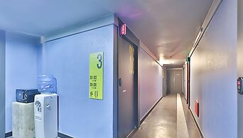 The Apple Hotel