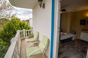 Cunda Ada Kızı Otel