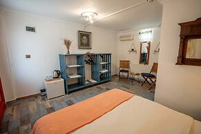 Cunda Ada Kızı Otel