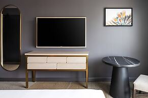 Trilith Guesthouse, Fayetteville, GA, A Tribute Portfolio