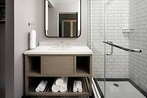 Trilith Guesthouse, Fayetteville, GA, A Tribute Portfolio