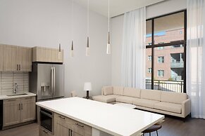 Trilith Guesthouse, Fayetteville, GA, A Tribute Portfolio