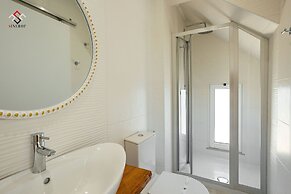 Coral Botique Suites