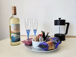 Bay View - 1 Bed Suite - Ocean Breeze