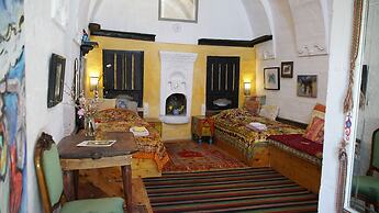 Dancing Cloud Art Pansion