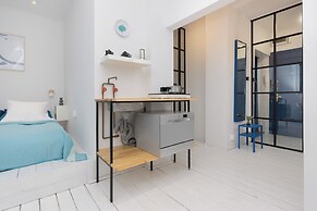 Bright Studio Szczuczyńska by Renters