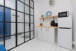 Bright Studio Szczuczyńska by Renters