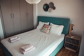 Eden's Athens - Sunset Retreat