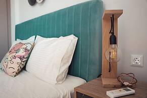 Eden's Athens - Sunset Retreat