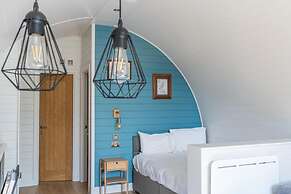 Glamping Pod Two - Holly Tree Barns