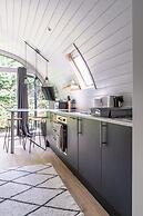 Glamping Pod Two - Holly Tree Barns