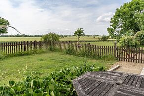 The Dairy - Holly Tree Barns