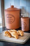 The Dairy - Holly Tree Barns