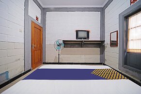 SPOT ON 91085 Griya Estu Wening