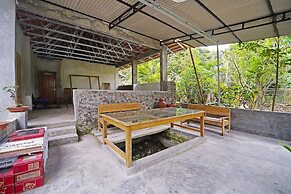 SPOT ON 91085 Griya Estu Wening