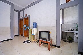 SPOT ON 91085 Griya Estu Wening