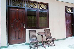 OYO 91172 Trihakso Guesthouse