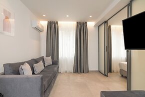 Athens Theatrou Apartments