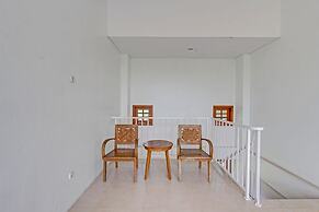 Collection O 91629 Ndalem Abhirama