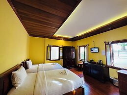 Villa Phonethip Mekong Riverside