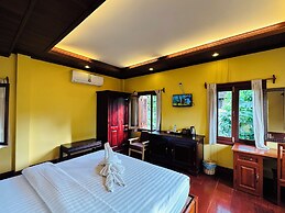 Villa Phonethip Mekong Riverside