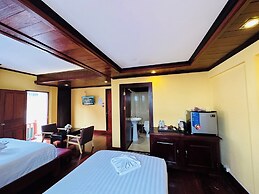 Villa Phonethip Mekong Riverside