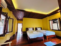 Villa Phonethip Mekong Riverside
