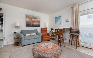 Moonraker 20 1 Bedroom Condo