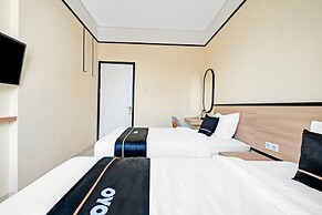 Collection O 90774 Homi Stay