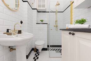 Metro Rondo ONZ Apartment by Renters