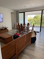 Impeccable Luxury 3-bed Apartment in Albion