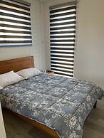 Impeccable Luxury 3-bed Apartment in Albion