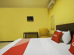 OYO 92483 Hotel Kirana