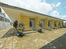 OYO 92483 Hotel Kirana