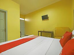 OYO 92483 Hotel Kirana