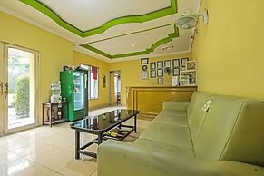 OYO 92485 Hotel Family