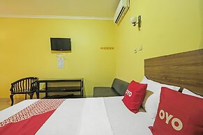 OYO 92485 Hotel Family