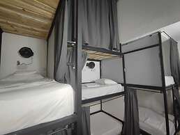 Baku Laureles Hostel