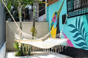 Baku Laureles Hostel