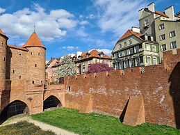 Warsaw Old Town Apartment by Renters