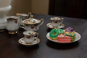 Warsaw Old Town Apartment by Renters