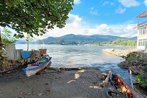 OYO 92503 Penginapan & Villa Sirait