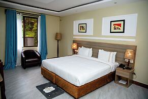 Green Side Hotel