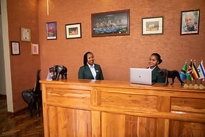 Green Side Hotel