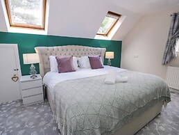 Woodlands Retreat