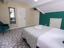 Woodlands Retreat