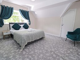 Woodlands Retreat