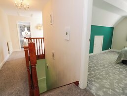 Woodlands Retreat