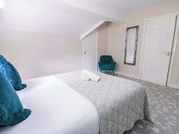 Woodlands Retreat